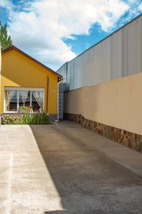エル・カラファテDepartamento Casimiro-Nuevo Amplio En Zona Centroアパートメント エクステリア 写真